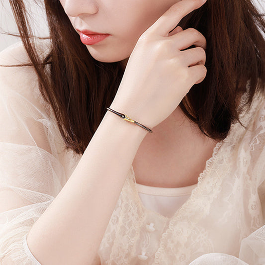 Exquisite Black and White Swan Bracelet | Adjustable & Elegant Design