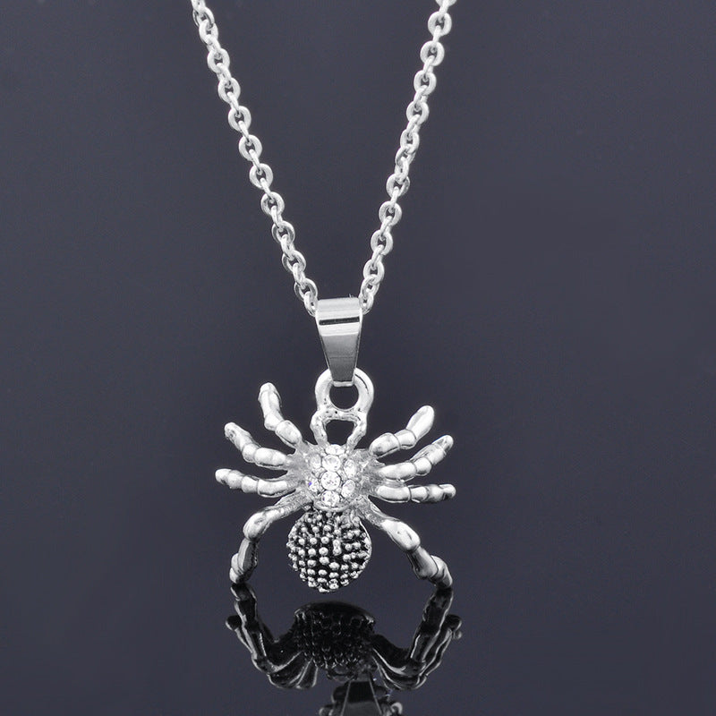 Bold and Unique: Spider Necklace for Women and Men - Edgy Fashion Jewelry.