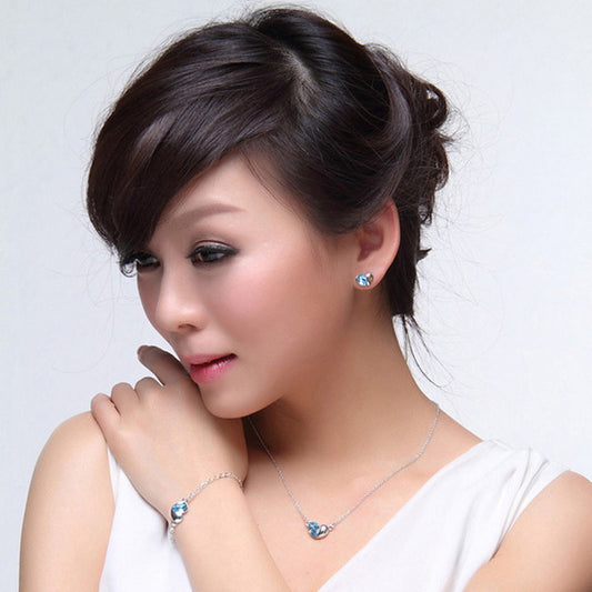 Heartfelt Radiance: Crystal Heart Jewelry Set for Timeless Elegance