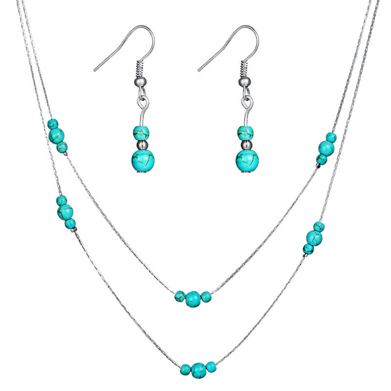 Bohemian Elegance: Round Turquoise Necklace and Earrings Set for Stylish Women.
