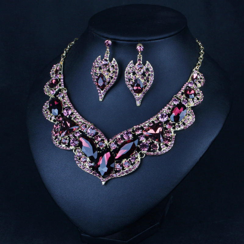 Women's Short Purple Crystal Collarbone Necklace.
