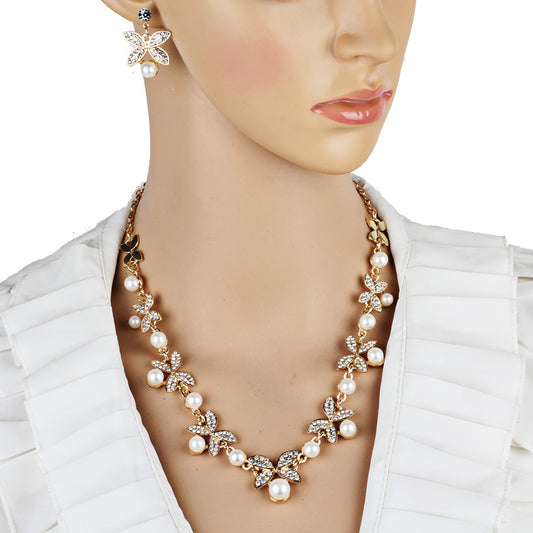 Timeless Elegance: Pearl Butterfly Bridal Jewelry Set.