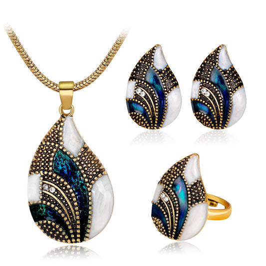 Dazzling Water Drop Jewelry Set: Elegance in Every Detail.