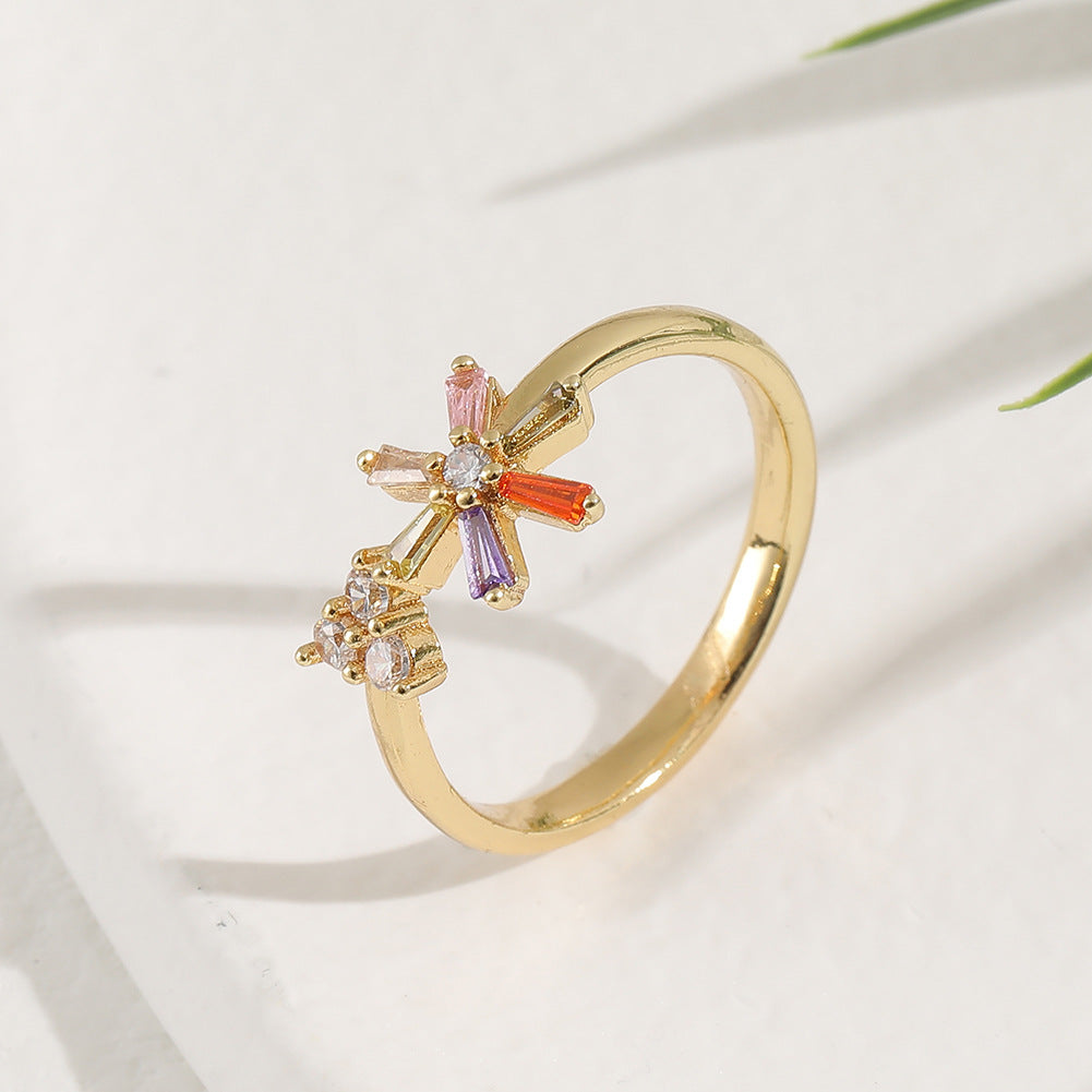 Blossoming Beauty: Women's Hand Jewelry Flower Ring with Light Luxury Design.