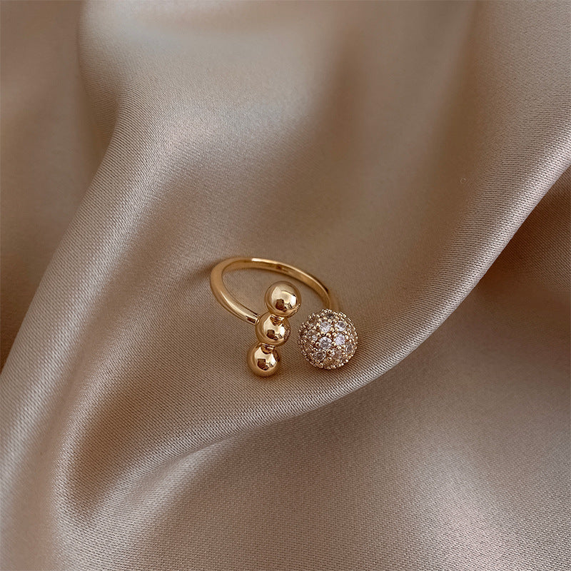Seductive Sparkle: New Classic Zircon Circle Ring for Fashionable Women.