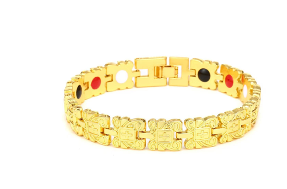 Chic & Healthy: Adjustable 18K Gold-Plated Magnetic Therapy Bracelet for Women